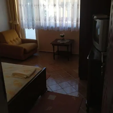 къща за гости Ivaneli Pensión Sveti Vlas